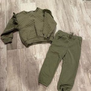 NWOT old navy girls quilted sweatsuit - olive green